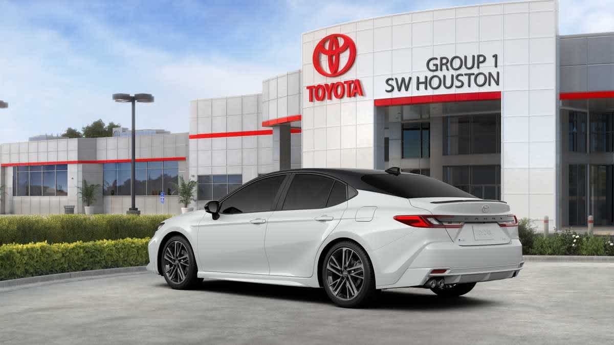 2026 Toyota Camry photo 6 of 36