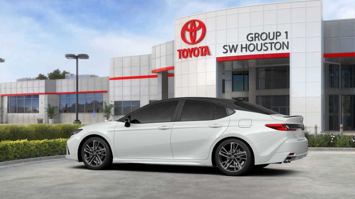 2026 Toyota Camry photo 5 of 36