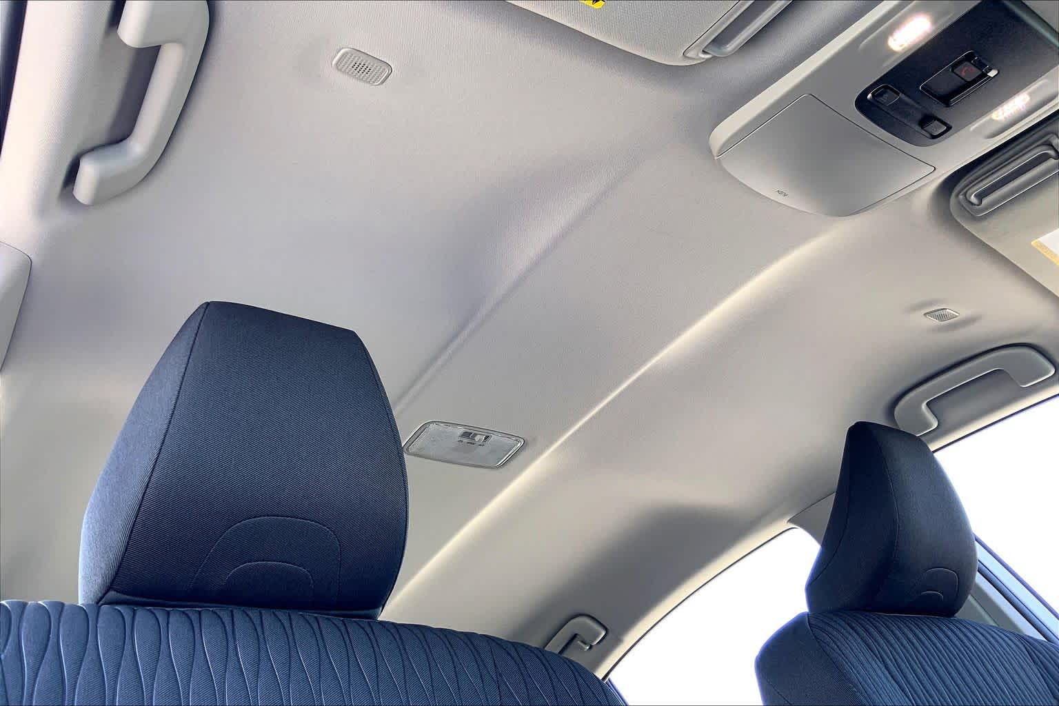 2026 Toyota Camry photo 14 of 34