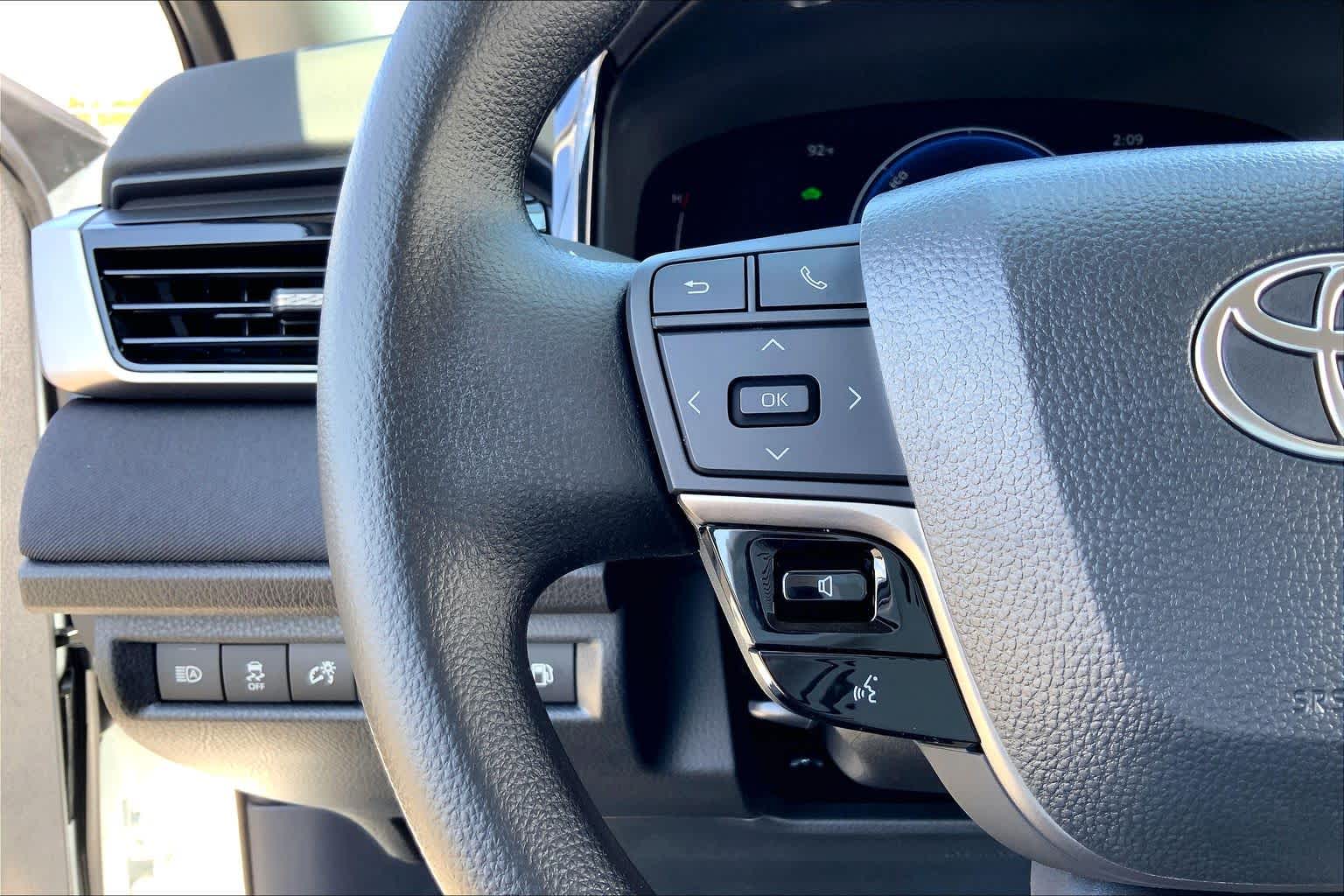 2026 Toyota Camry photo 23 of 34