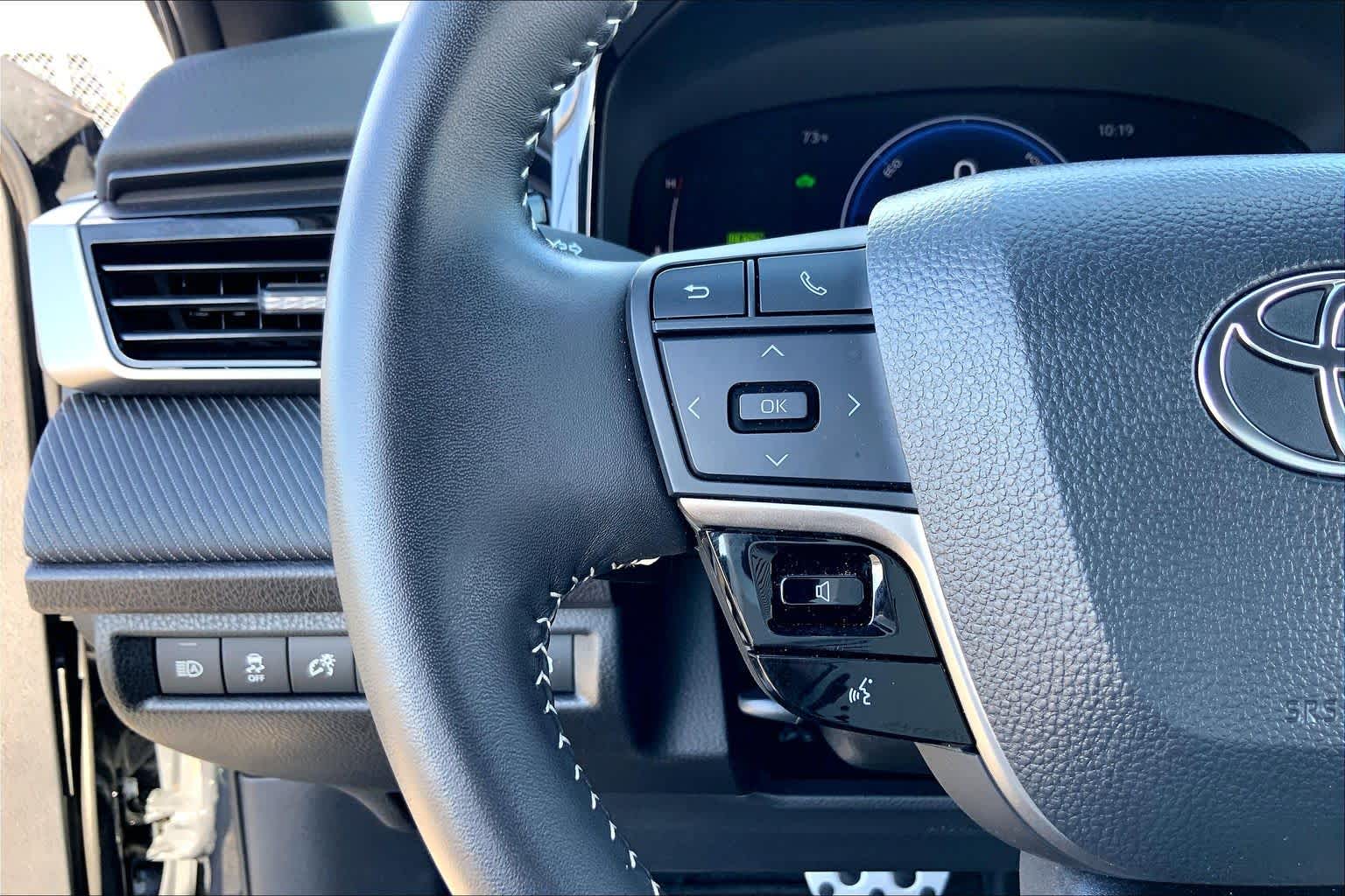 2026 Toyota Camry photo 23 of 36