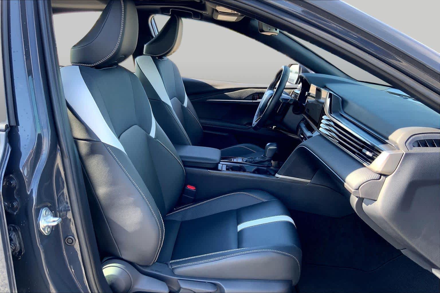 2026 Toyota Camry photo 9 of 36