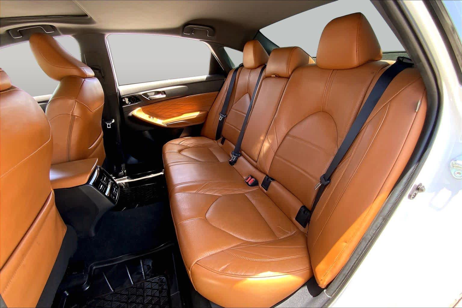2022 Toyota Avalon Limited Wind Chill Pearl at Group 1 Toyota Southwest