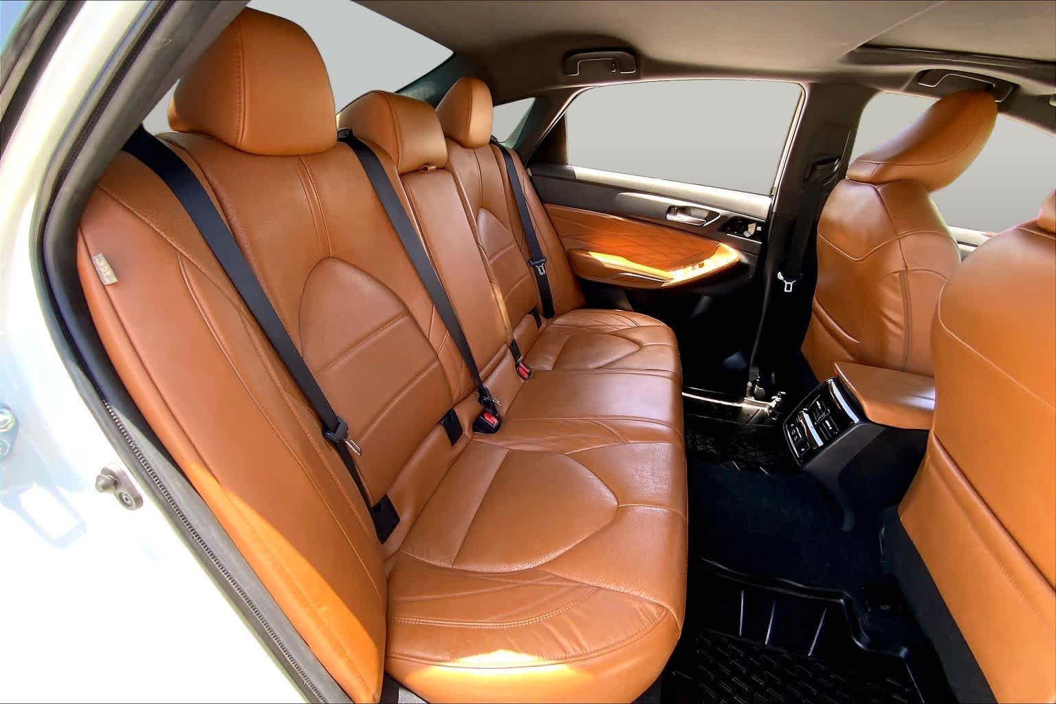 2022 Toyota Avalon Limited Wind Chill Pearl at Group 1 Toyota Southwest