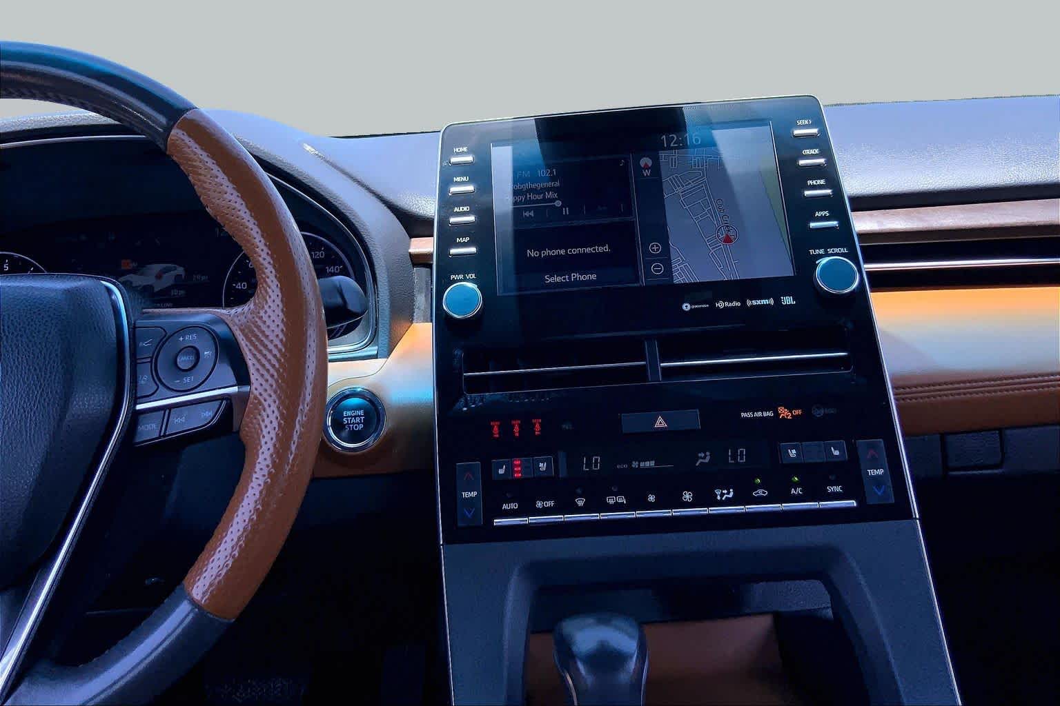 2022 Toyota Avalon Limited Wind Chill Pearl at Group 1 Toyota Southwest