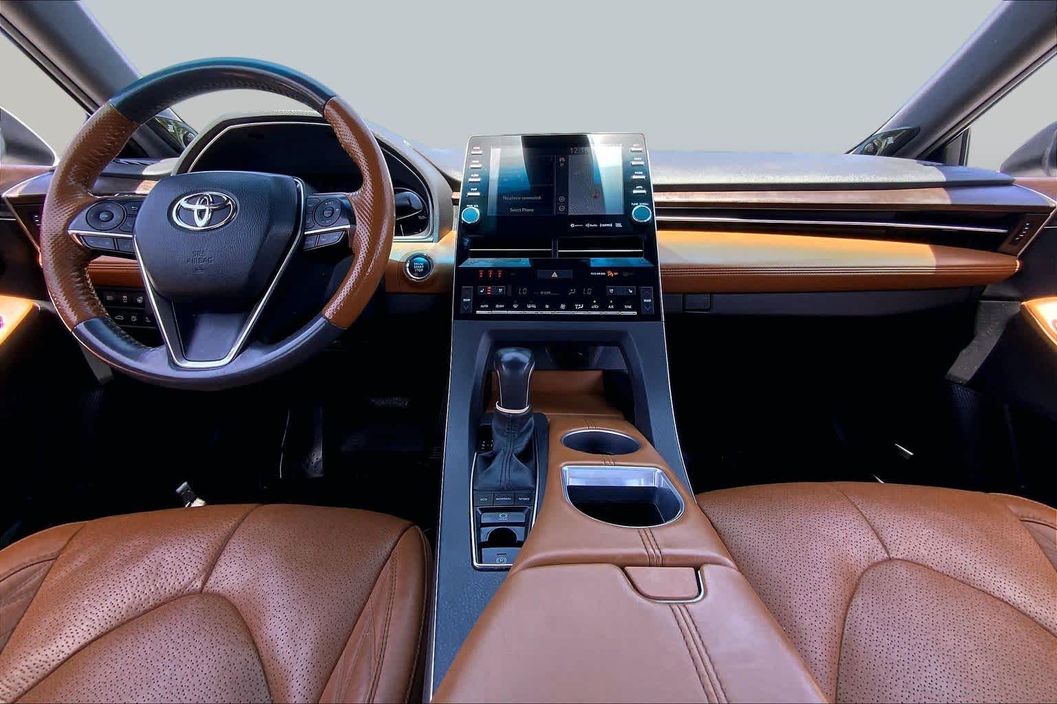 2022 Toyota Avalon Limited Wind Chill Pearl at Group 1 Toyota Southwest