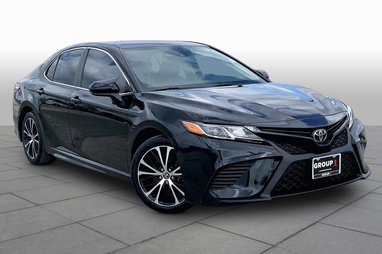 2020 Toyota Camry SE Midnight Black Metallic at HGreg Houston