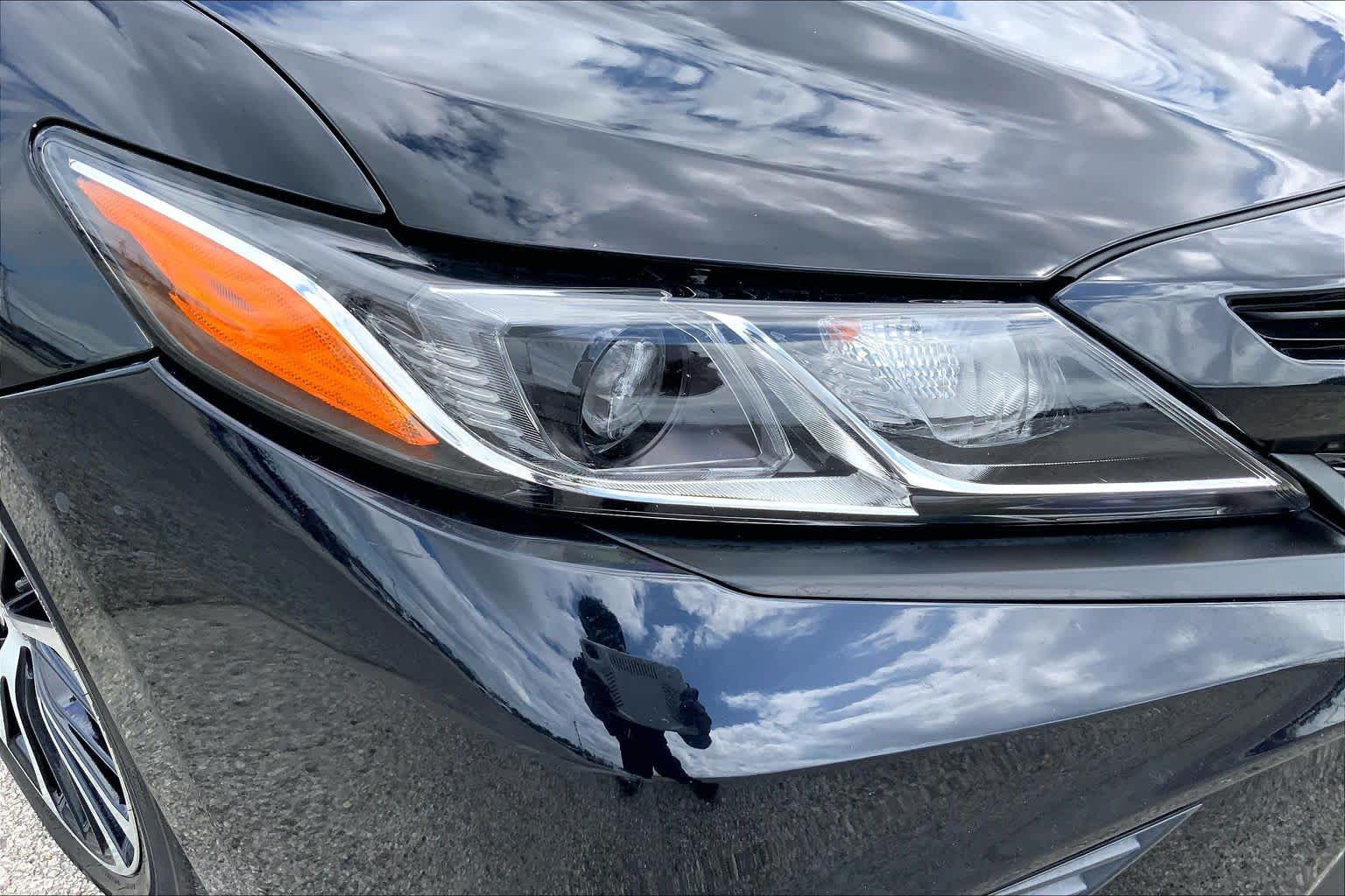 2020 Toyota Camry SE Midnight Black Metallic at HGreg Houston
