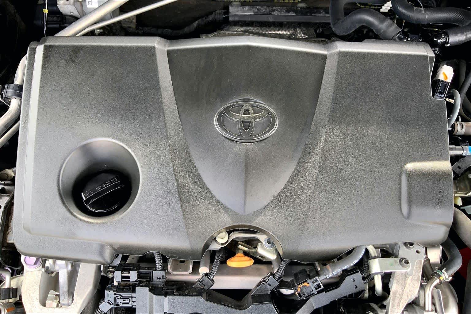 2020 Toyota Camry SE Midnight Black Metallic at HGreg Houston