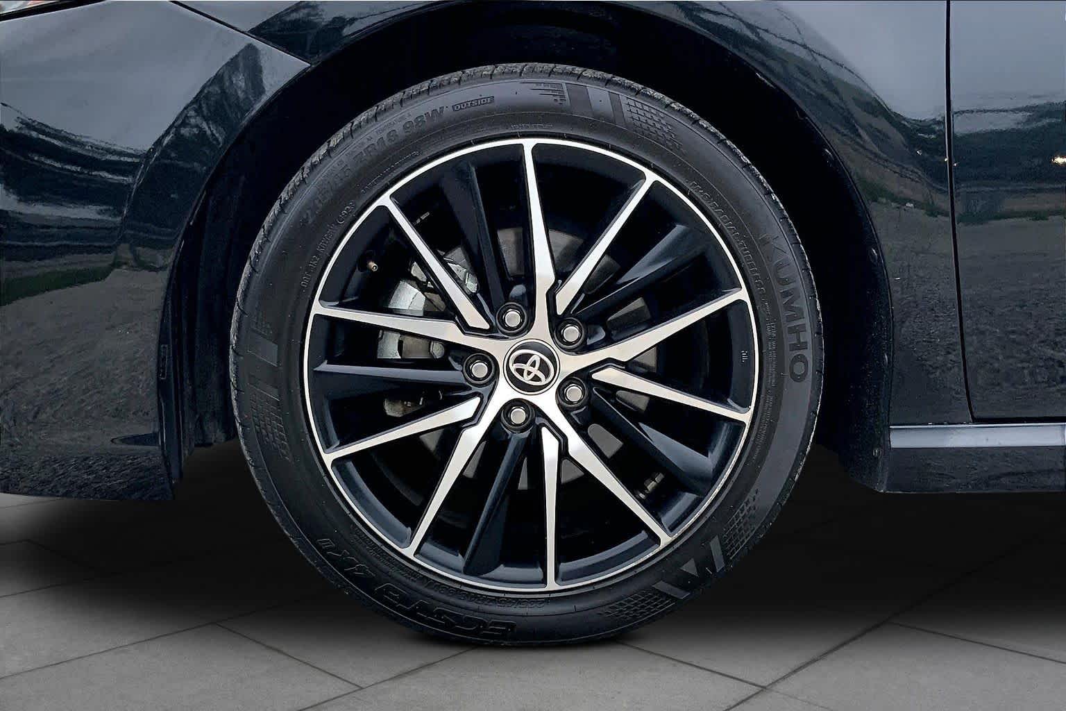 2024 Toyota Camry SE Midnight Black Metallic at Group 1 Toyota Southwest