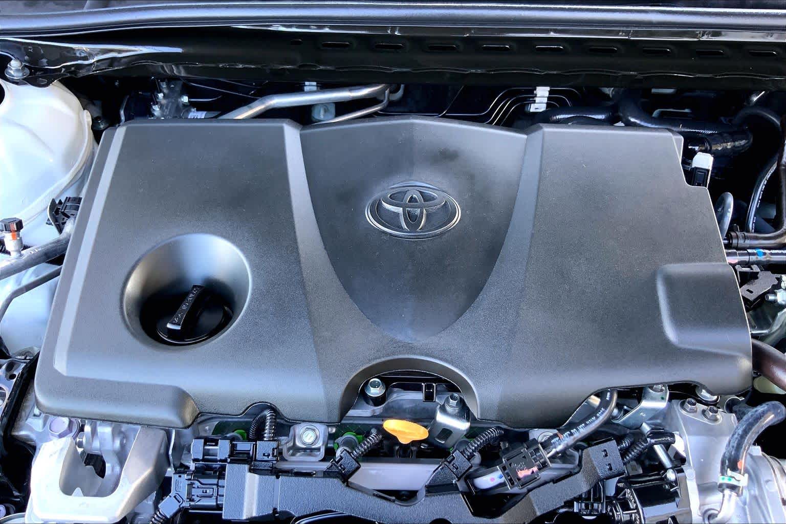 2023 Toyota Camry SE Ice Cap at Group 1 Toyota Southwest