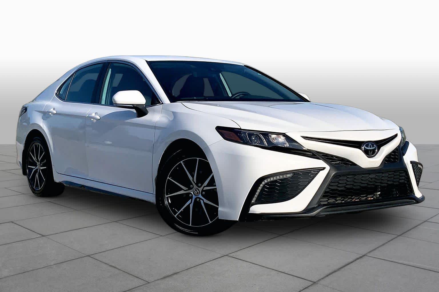 2023 Toyota Camry SE Ice Cap at Group 1 Toyota Southwest