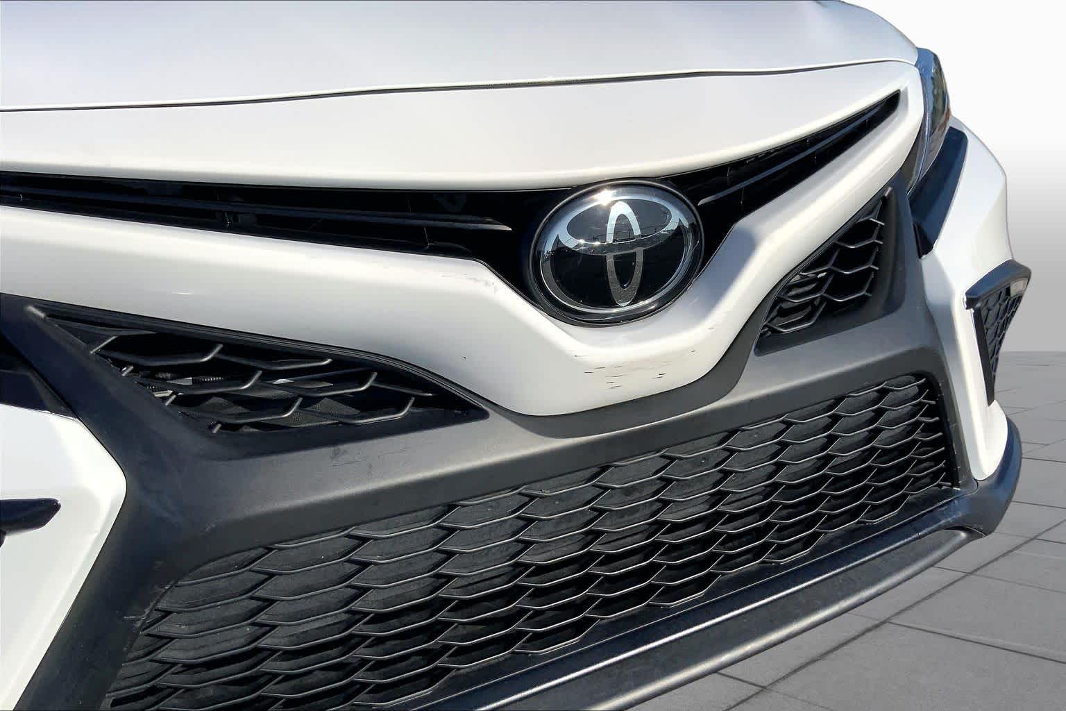 2023 Toyota Camry SE Ice Cap at Group 1 Toyota Southwest