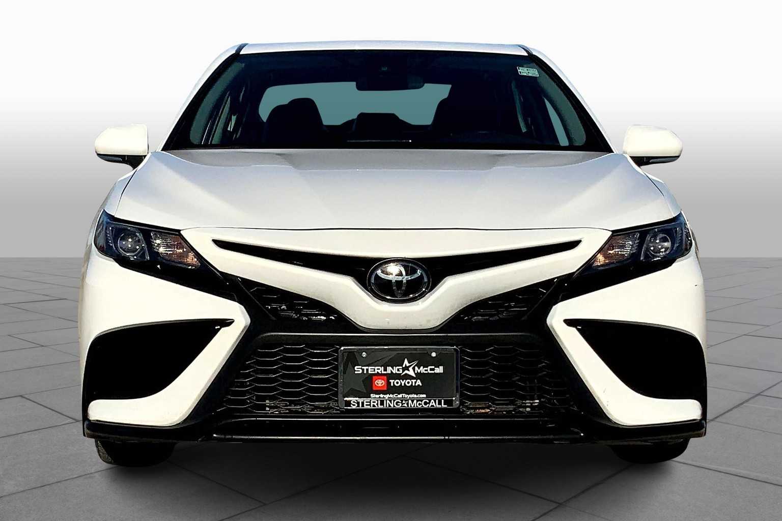 2022 Toyota Camry SE White at Group 1 Toyota Southwest