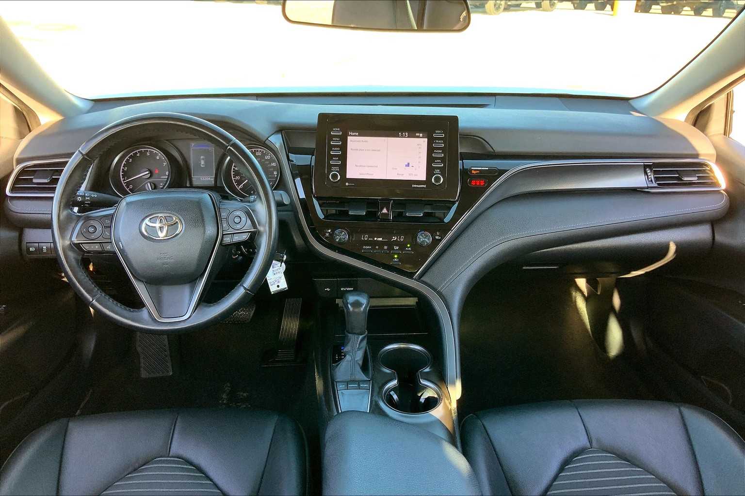 2022 Toyota Camry SE White at Group 1 Toyota Southwest