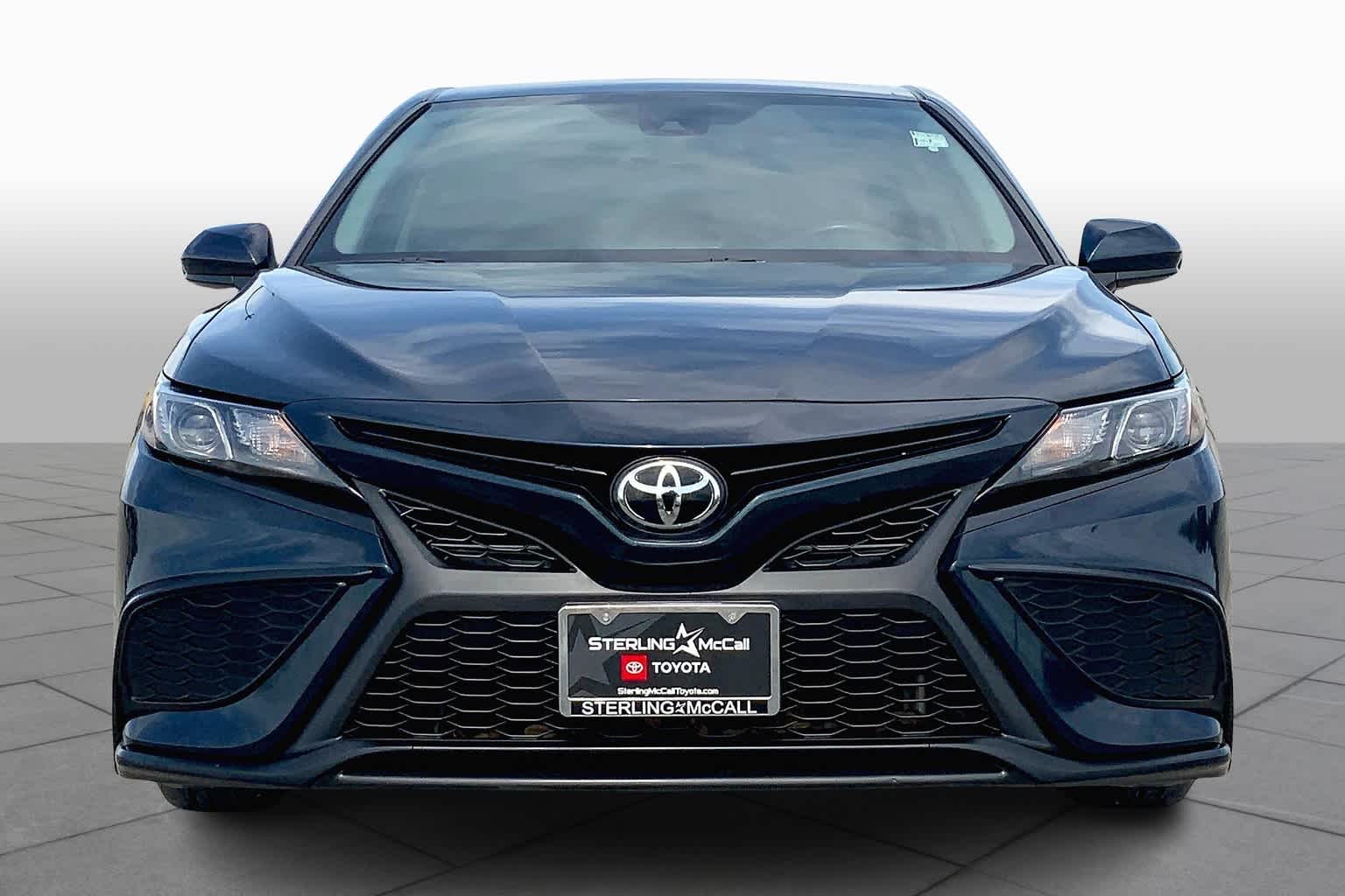 2021 Toyota Camry SE Galactic Aqua Mica at Group 1 Toyota Southwest