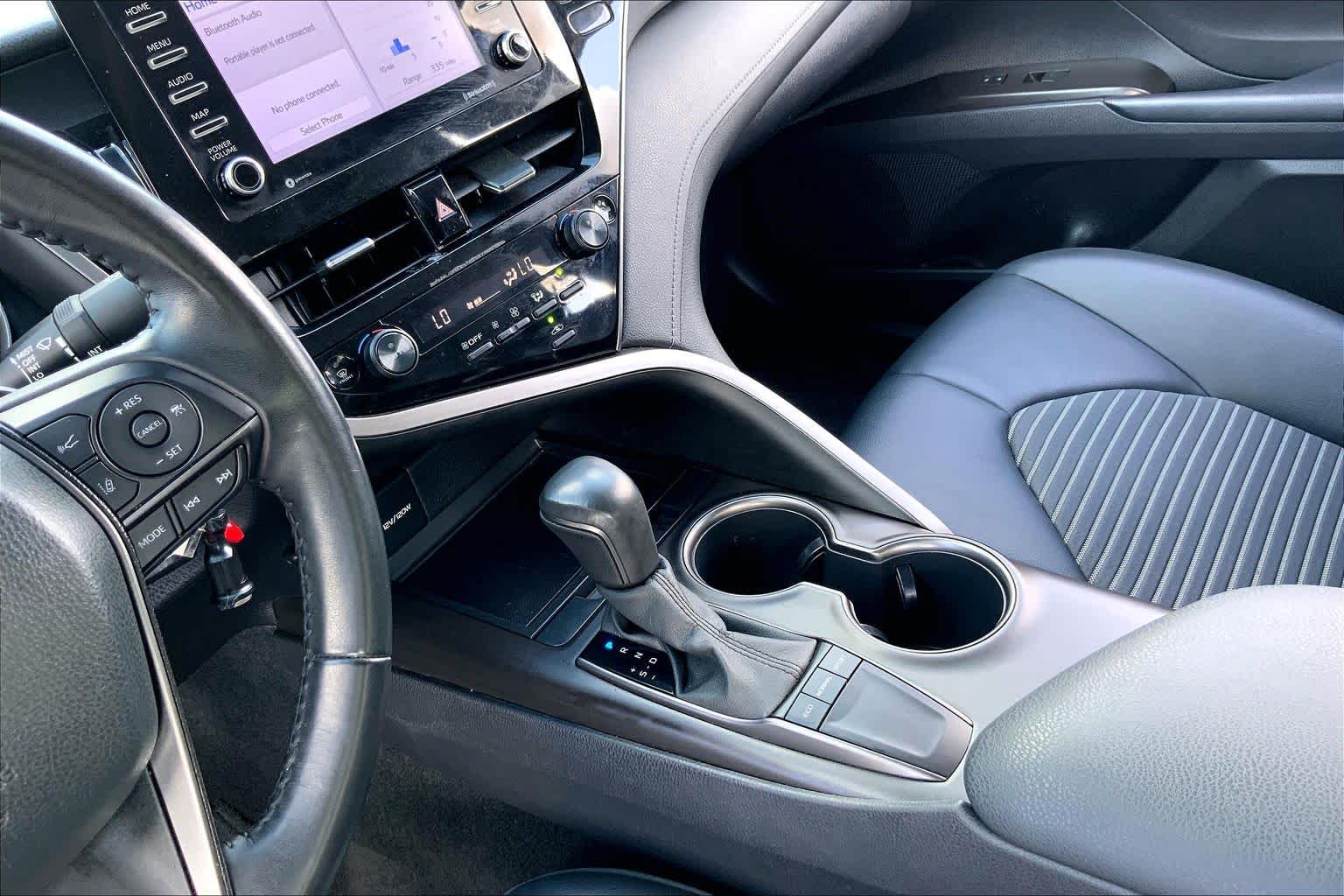 2022 Toyota Camry SE Blueprint at HGreg Houston
