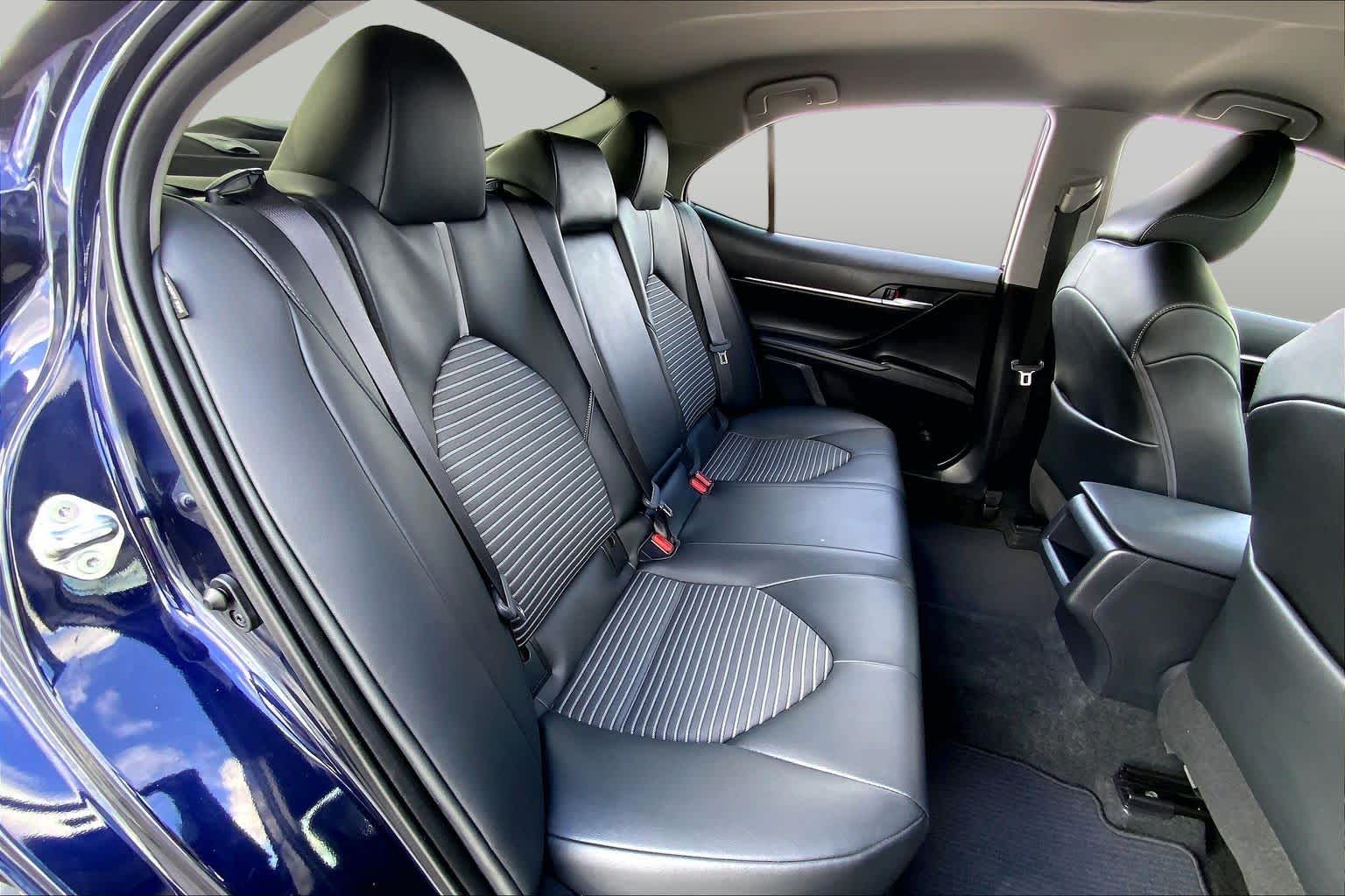 2022 Toyota Camry SE Blueprint at HGreg Houston