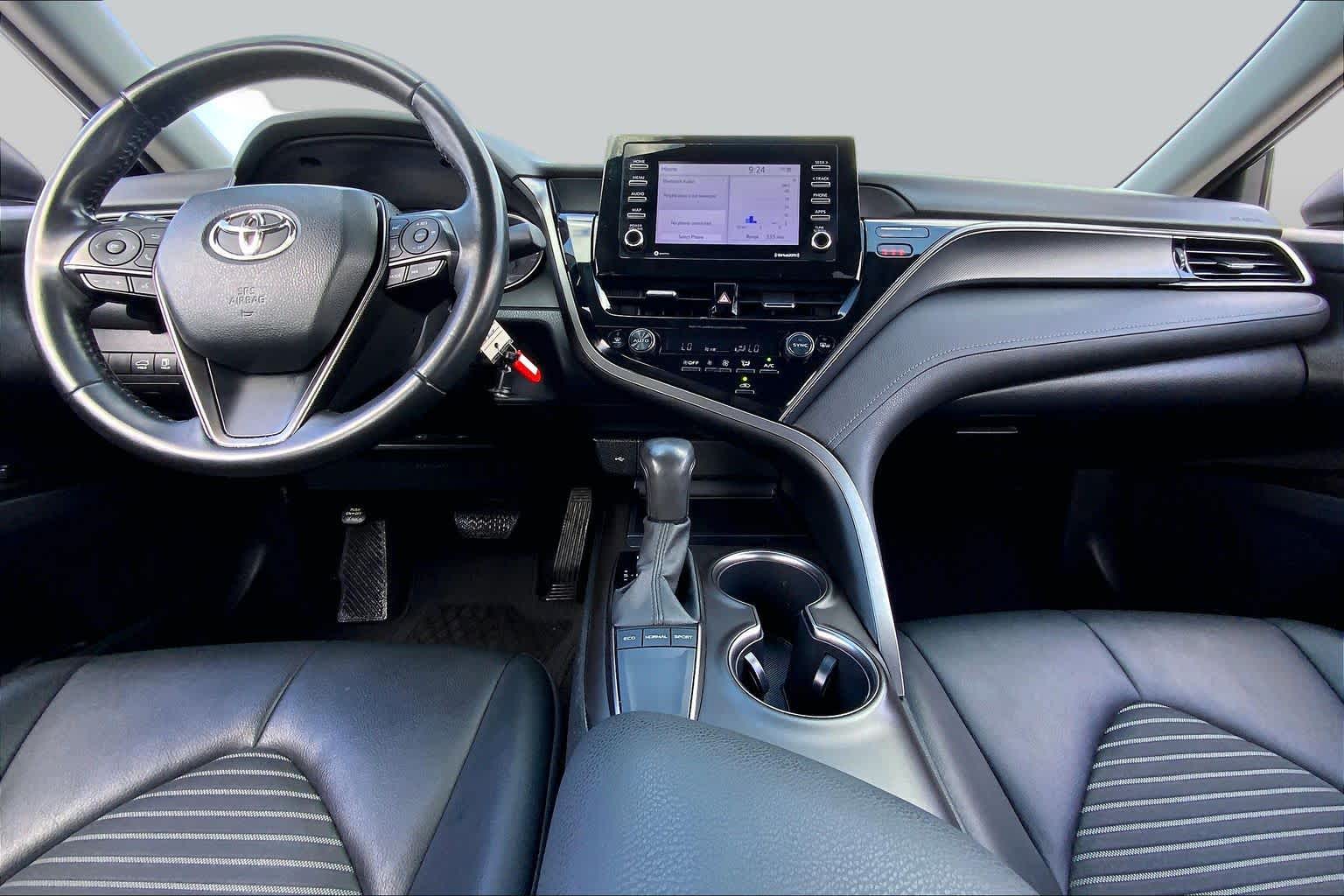 2022 Toyota Camry SE Blueprint at HGreg Houston