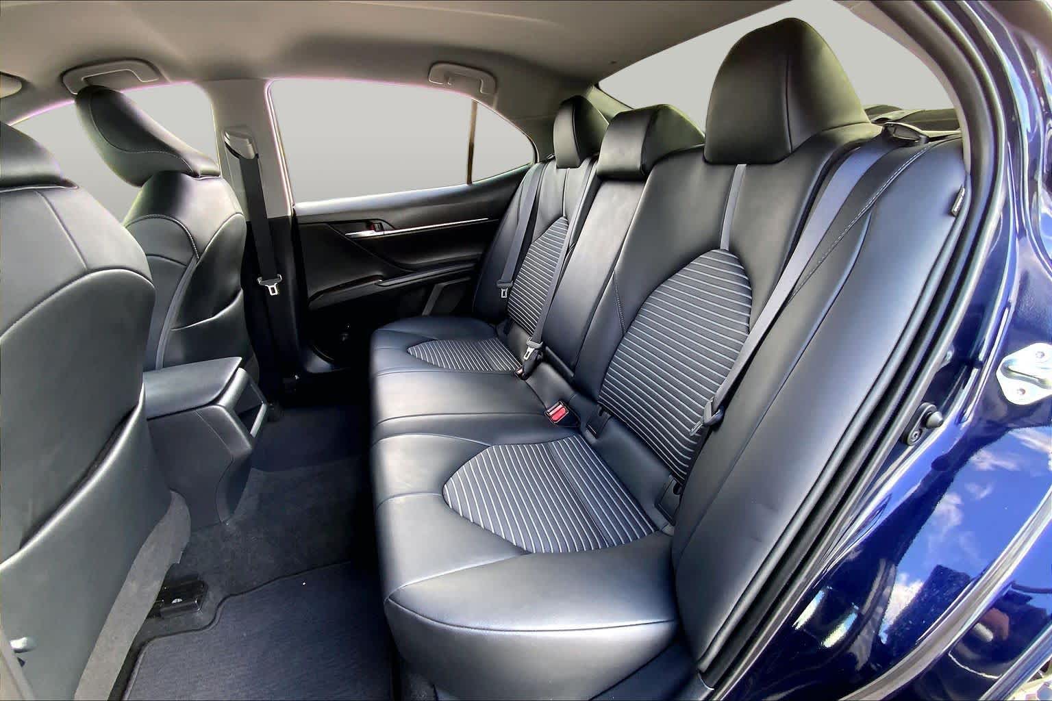 2022 Toyota Camry SE Blueprint at HGreg Houston