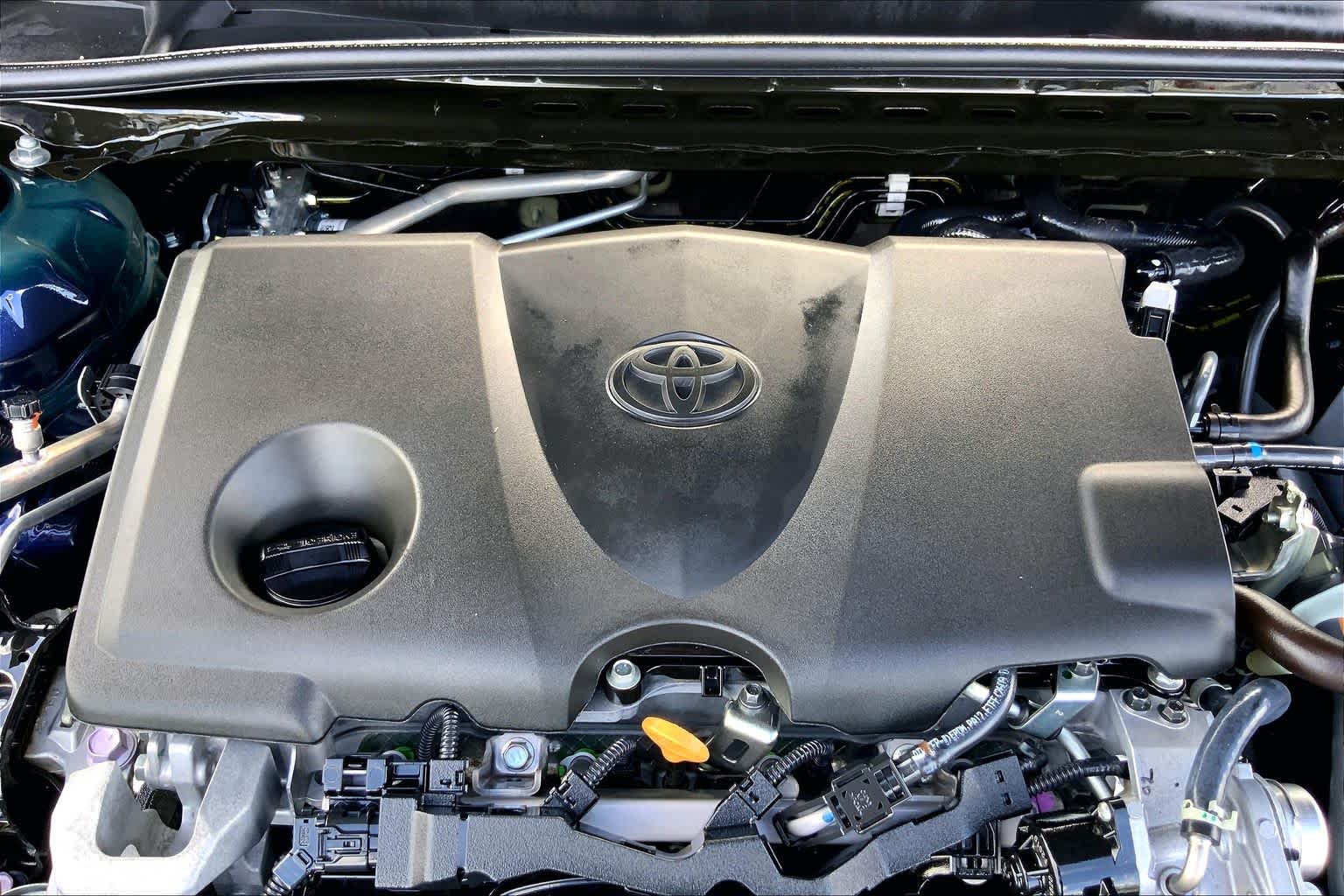 2022 Toyota Camry SE Blueprint at HGreg Houston