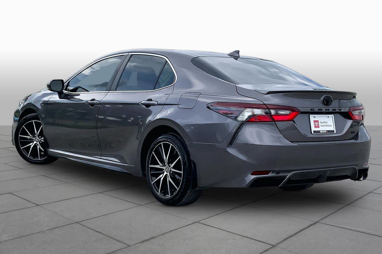 2023 Toyota Camry SE Predawn Gray Mica at Group 1 Toyota Southwest