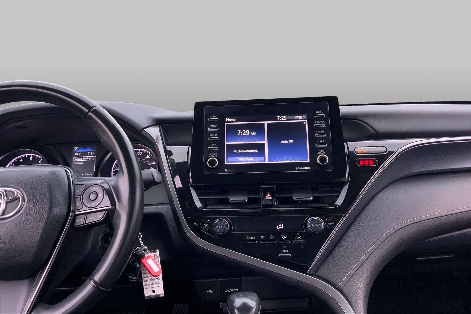 2023 Toyota Camry photo 7 of 33
