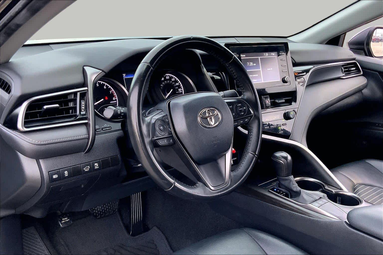2023 Toyota Camry photo 17 of 33
