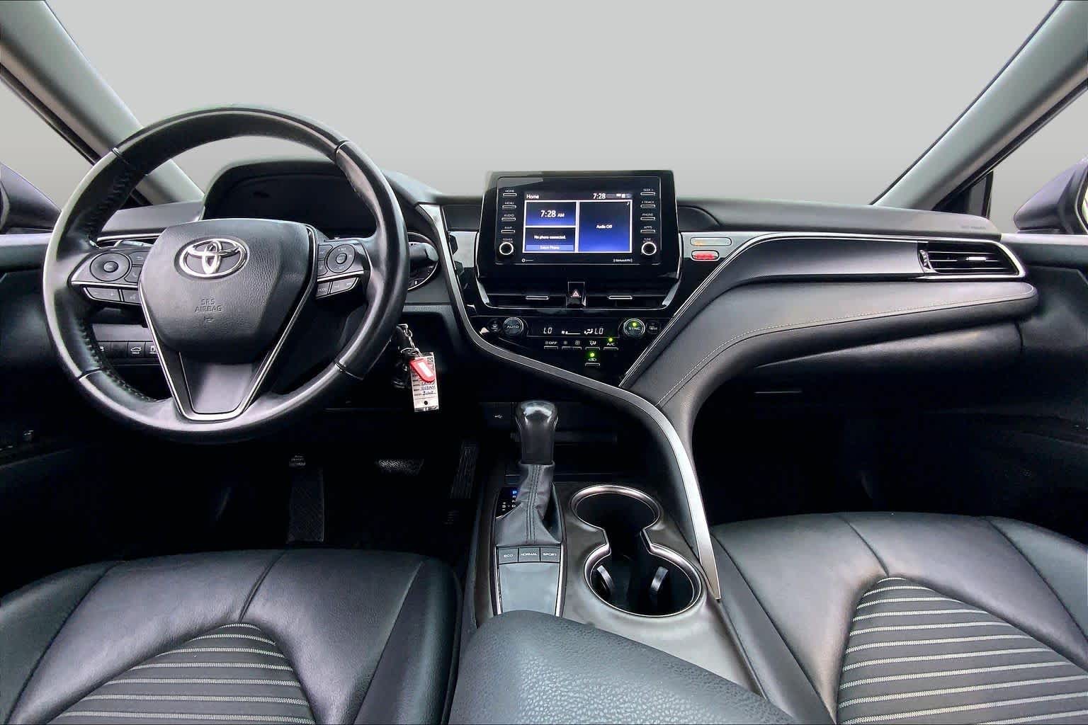 2023 Toyota Camry photo 15 of 33