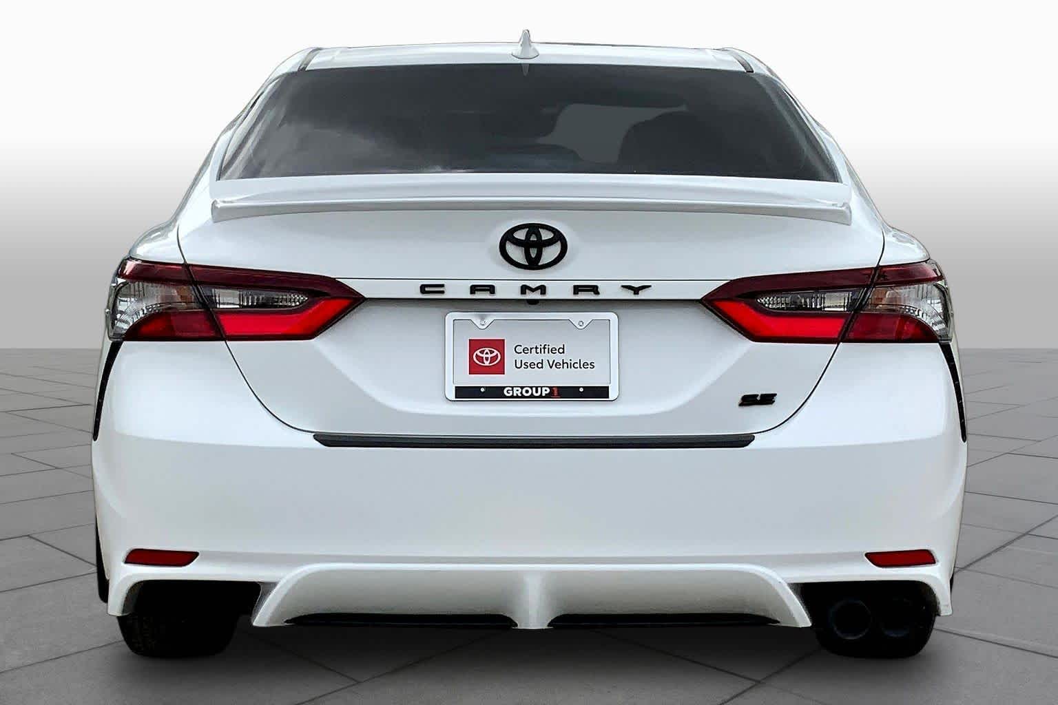 View vehicle photo 5