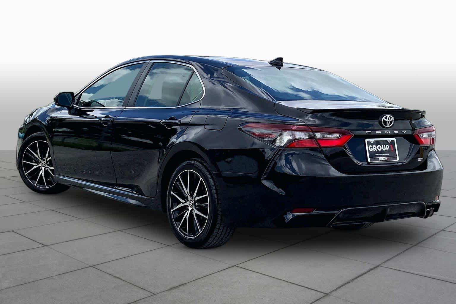 2024 Toyota Camry SE Midnight Black Metallic at HGreg Houston