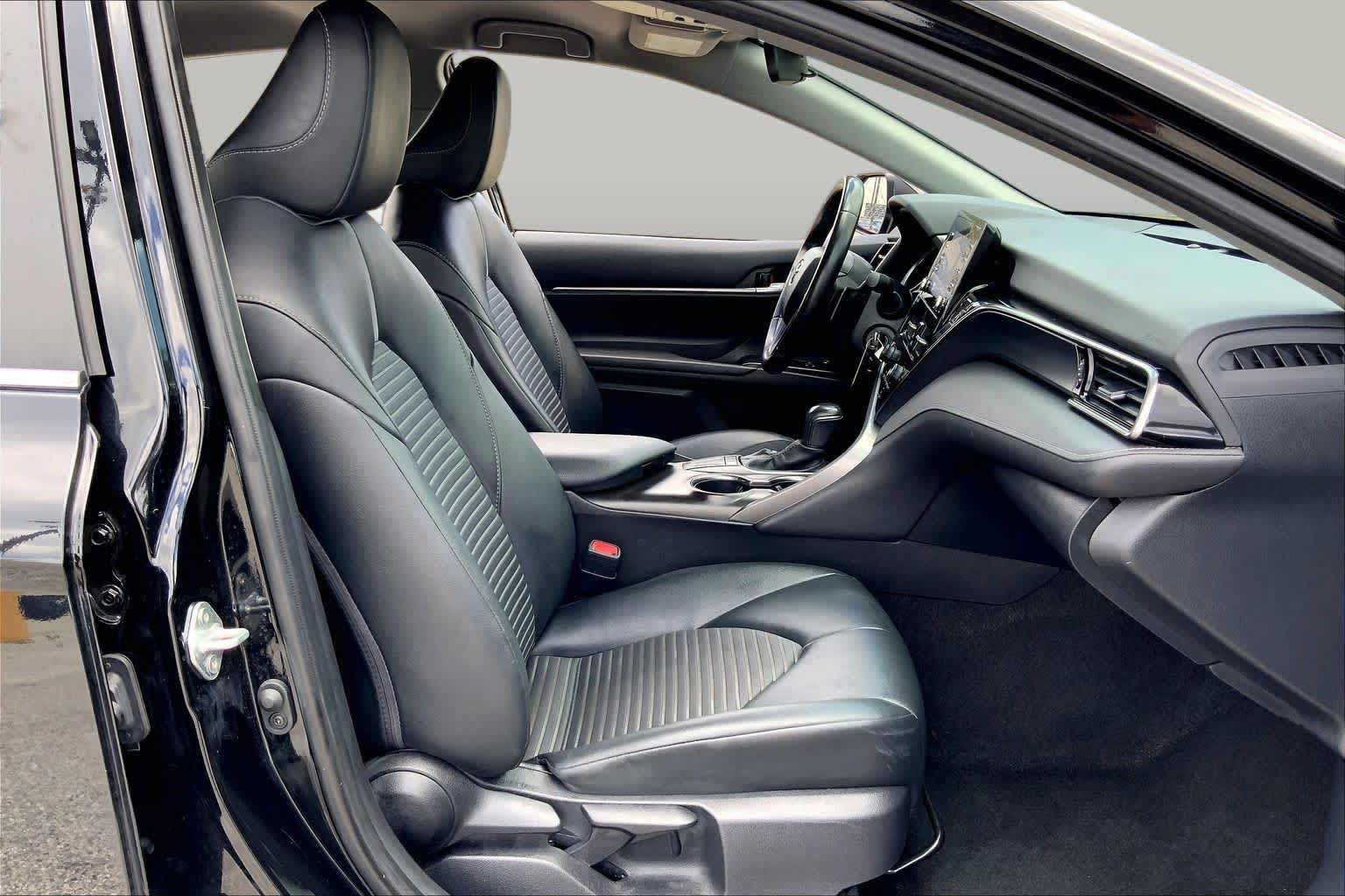 2024 Toyota Camry SE Midnight Black Metallic at HGreg Houston