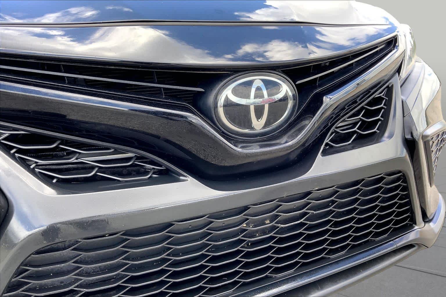 2024 Toyota Camry SE Midnight Black Metallic at HGreg Houston