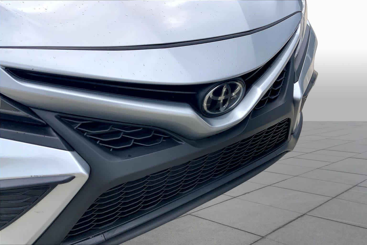 2022 Toyota Camry SE Celestial Silver Metallic at Group 1 Toyota Southwest