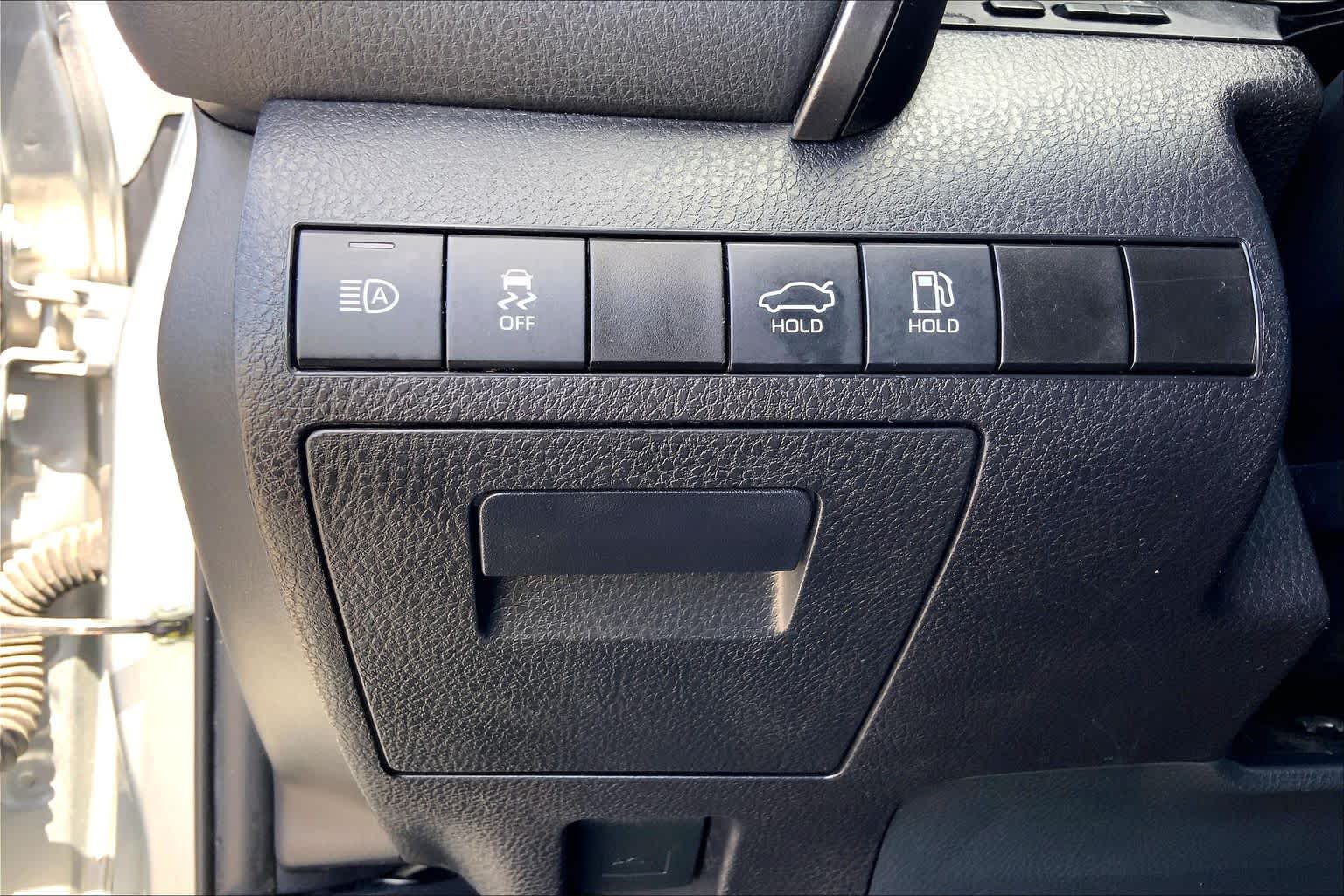 2022 Toyota Camry SE Celestial Silver Metallic at Group 1 Toyota Southwest