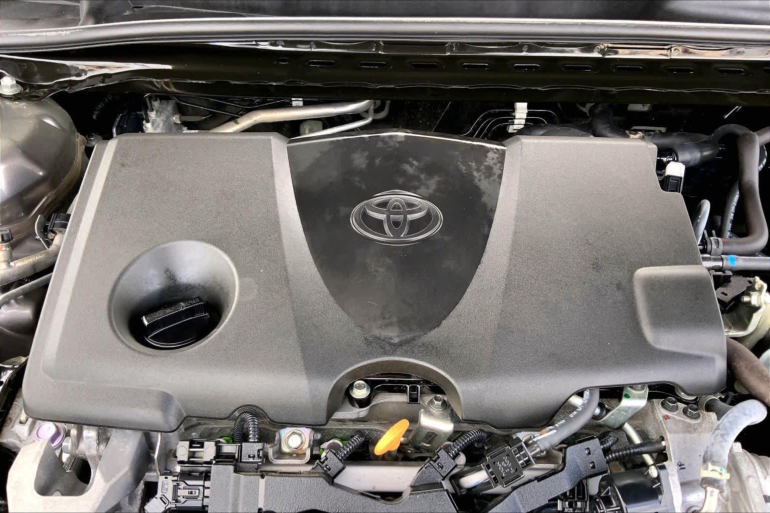 2024 Toyota Camry SE Predawn Gray Mica at Group 1 Toyota Southwest