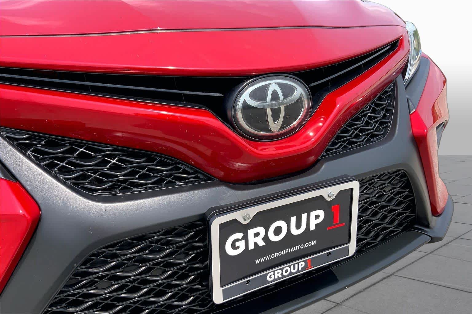 2020 Toyota Camry SE Supersonic Red at Group 1 Toyota Southwest