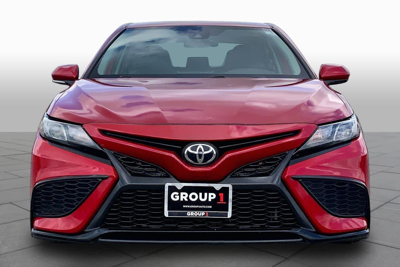 2022 Toyota Camry SE Supersonic Red at Group 1 Toyota Southwest