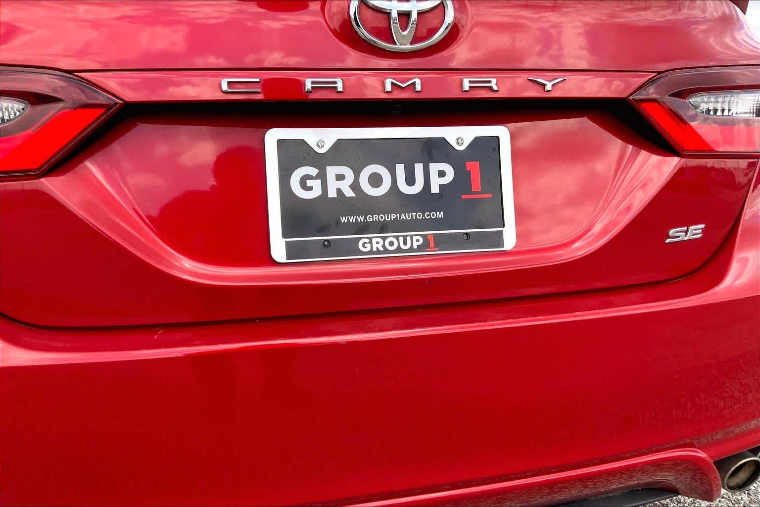 2022 Toyota Camry SE Supersonic Red at Group 1 Toyota Southwest