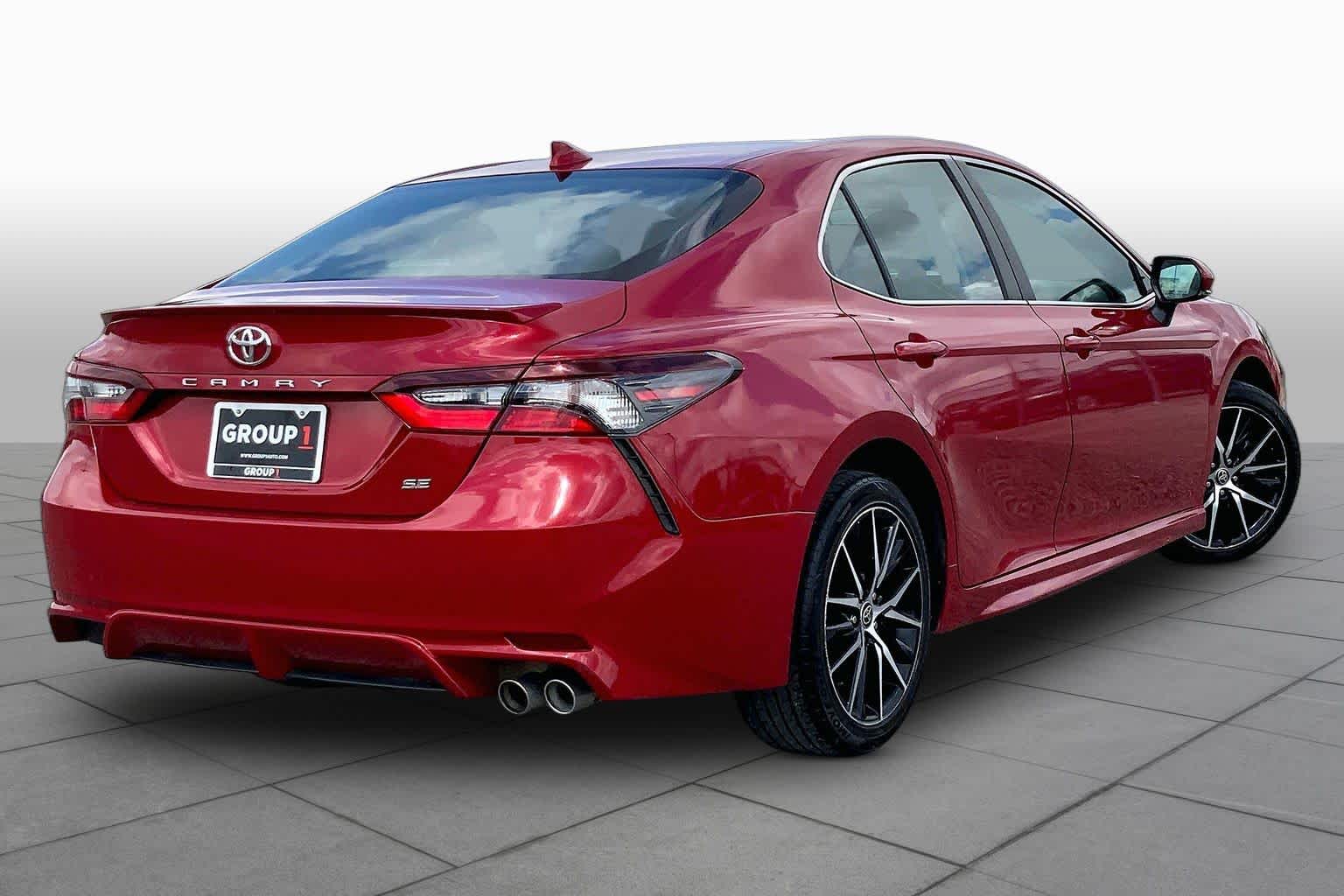 2022 Toyota Camry SE Supersonic Red at Group 1 Toyota Southwest