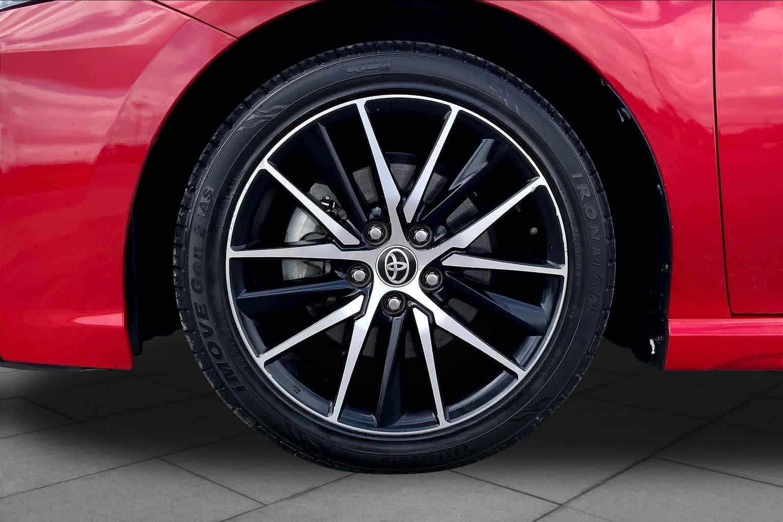 2022 Toyota Camry SE Supersonic Red at Group 1 Toyota Southwest