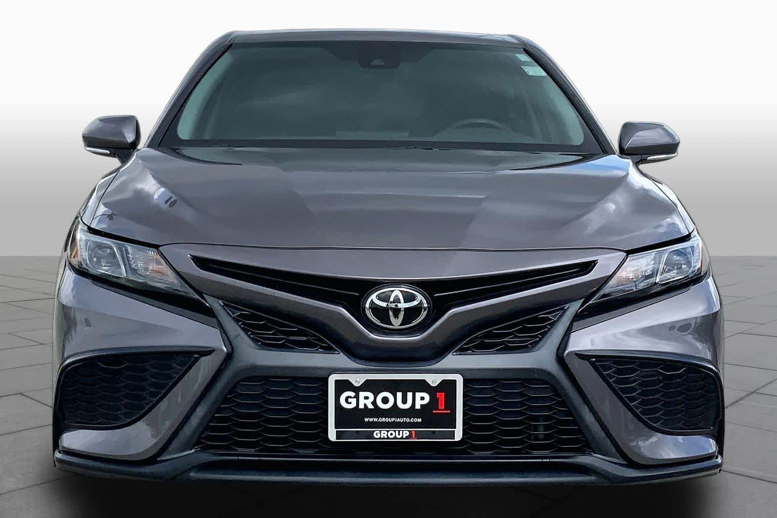 2022 Toyota Camry photo 4 of 36