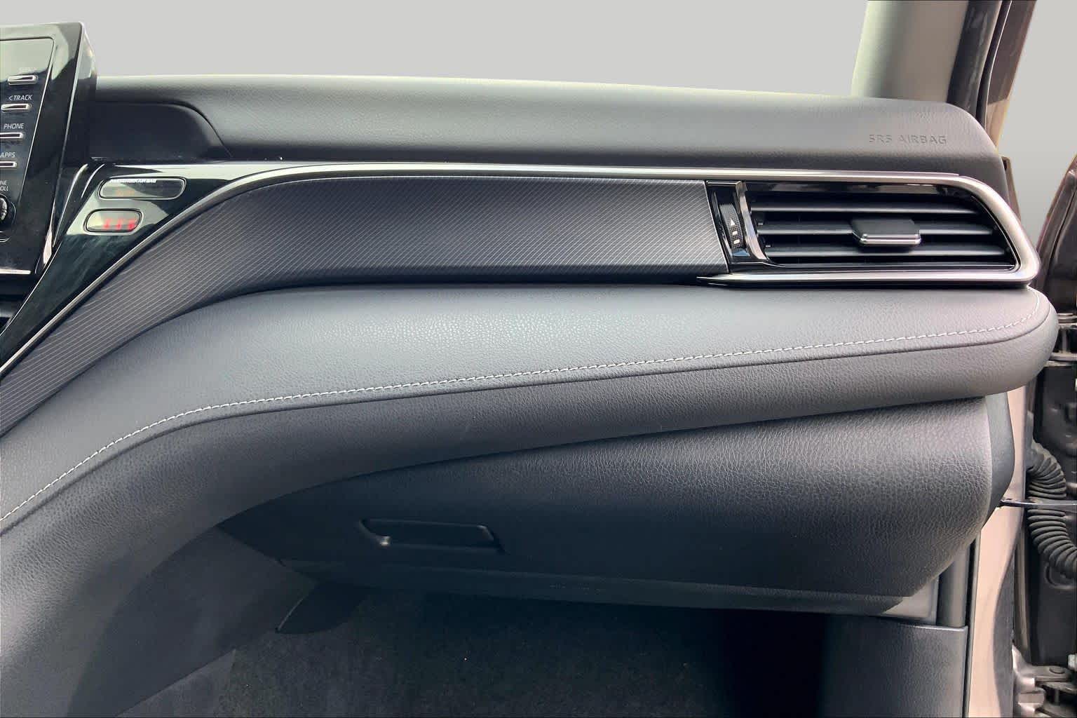 2022 Toyota Camry photo 18 of 36