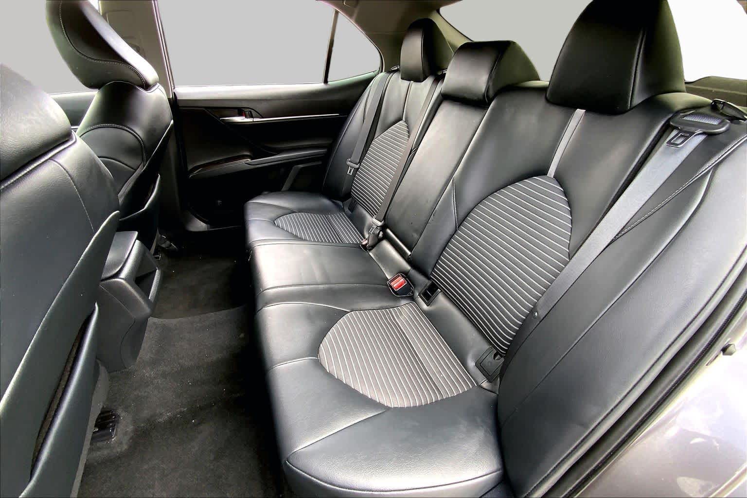 2022 Toyota Camry photo 20 of 36