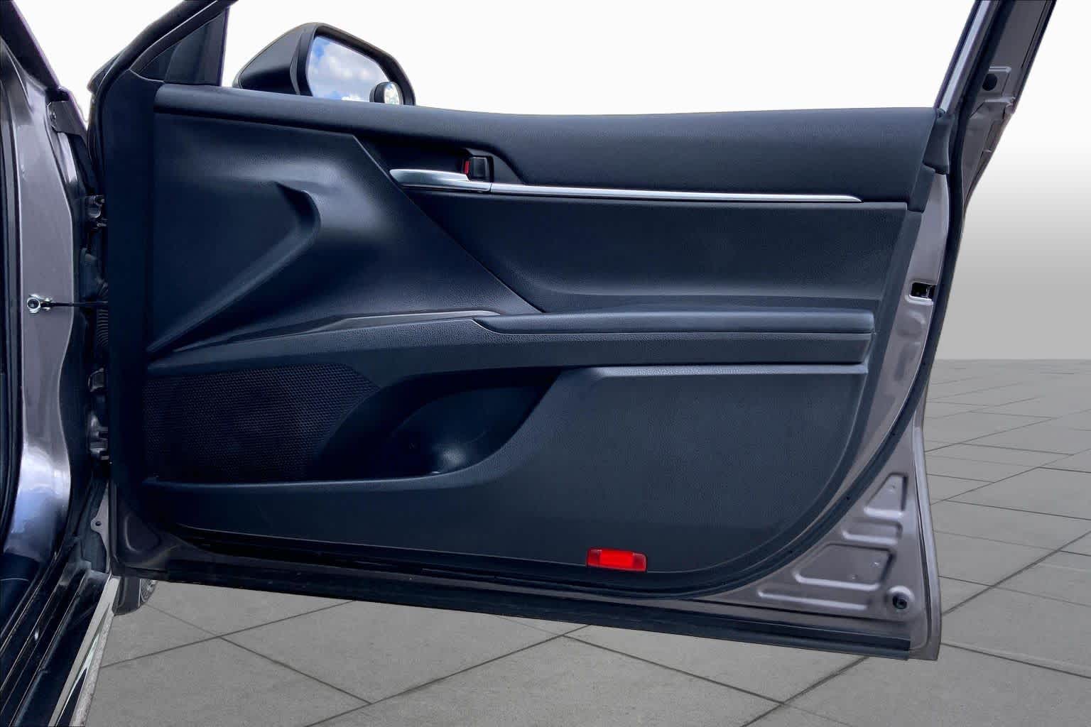 2022 Toyota Camry photo 22 of 36