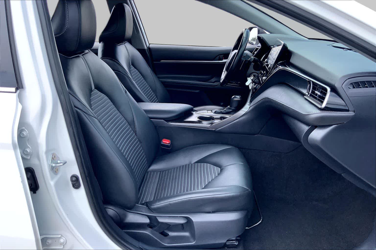 2024 Toyota Camry SE Ice Cap at HGreg Houston