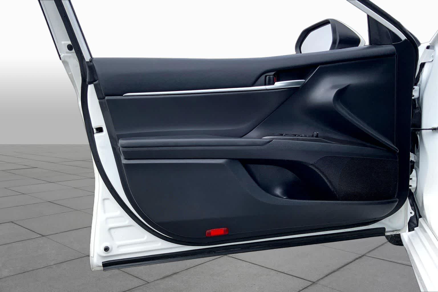 2024 Toyota Camry SE Ice Cap at HGreg Houston