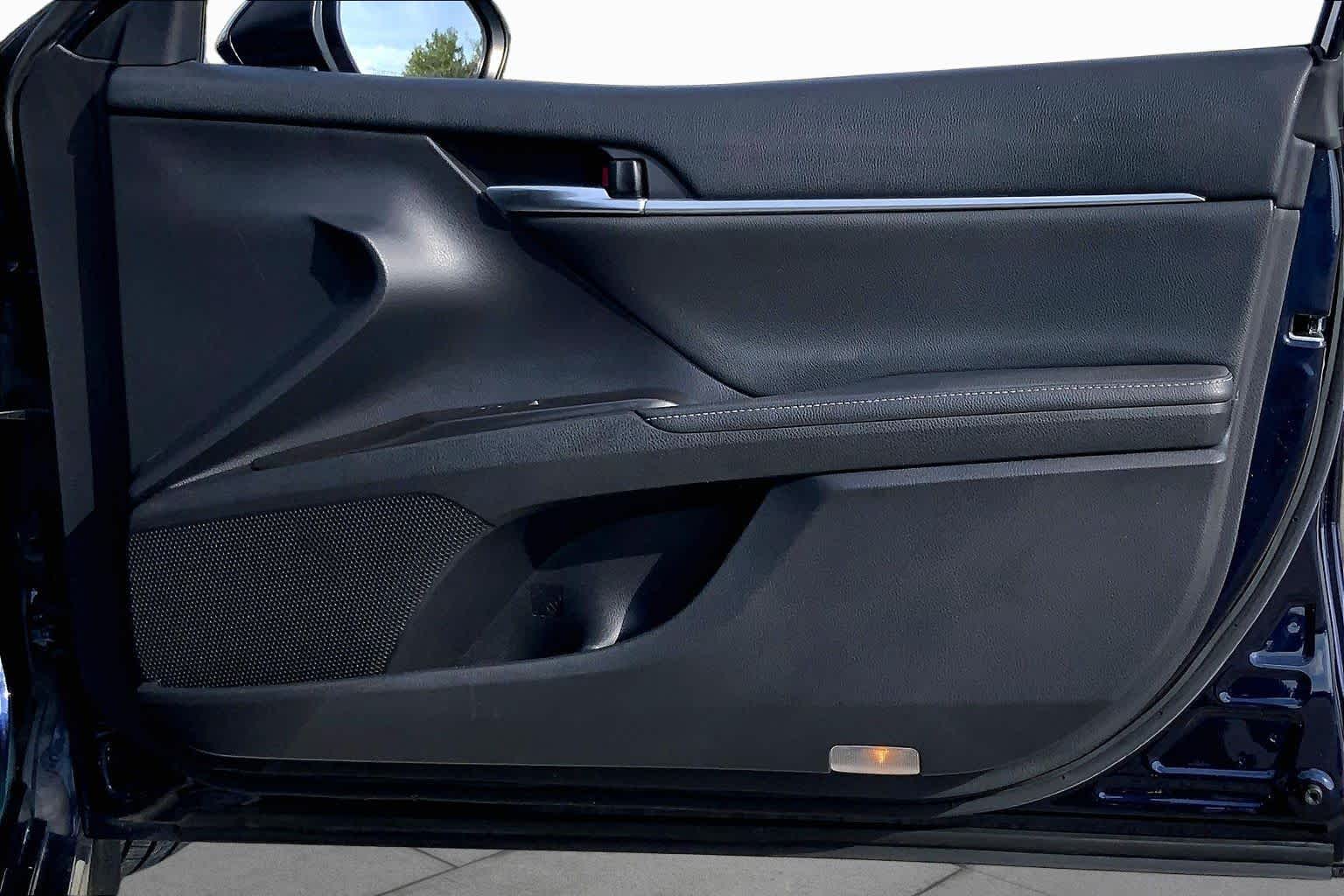 2022 Toyota Camry photo 21 of 35