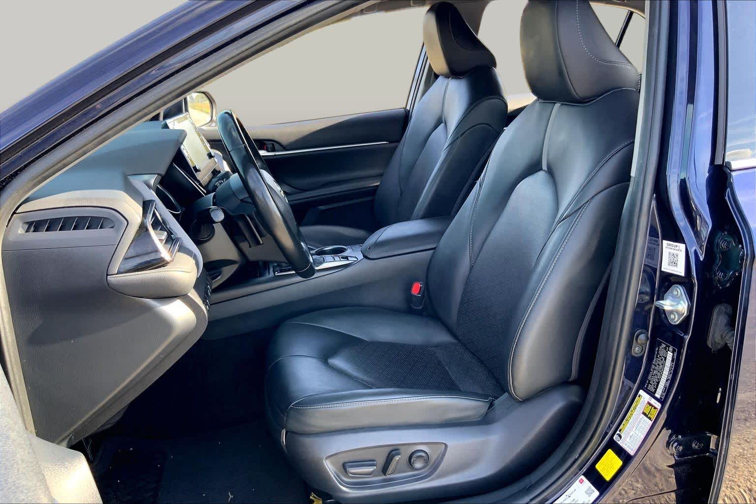 2022 Toyota Camry photo 7 of 35