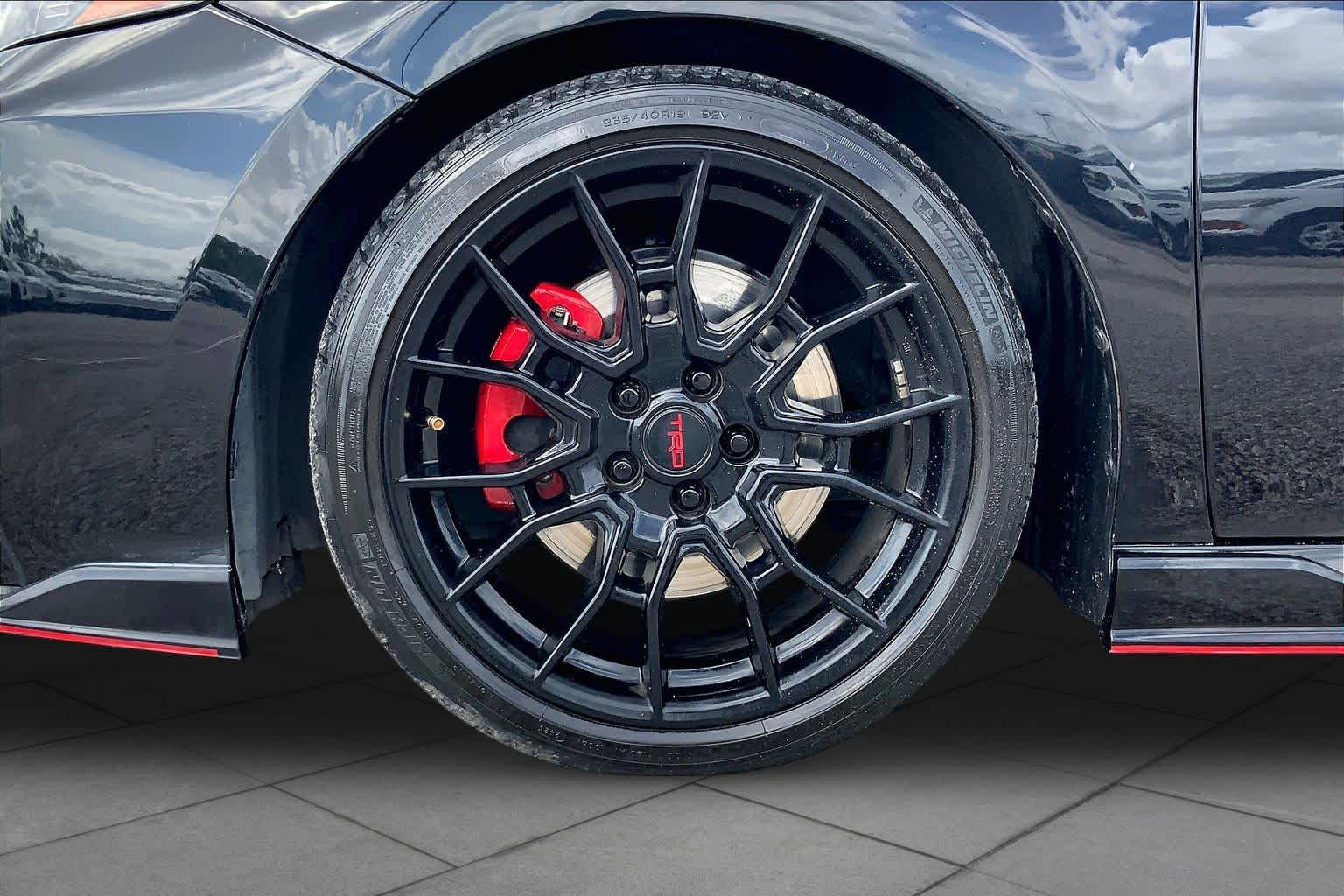 2021 Toyota Camry photo 11 of 36
